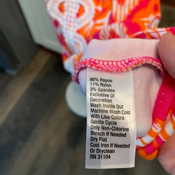 Crown&Ivy sleeveless crochet‎ dress. Worn maybe 3 times maximum - Picture 4 of 5